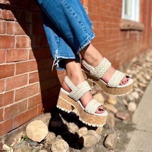 Homers 21318 Venice Platform in Ivory